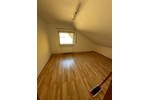 Dachgeschoßwohnung Kreuztal - 3 Zimmer, 72 m&sup2;, 180.000&euro; | Angebot:27171412