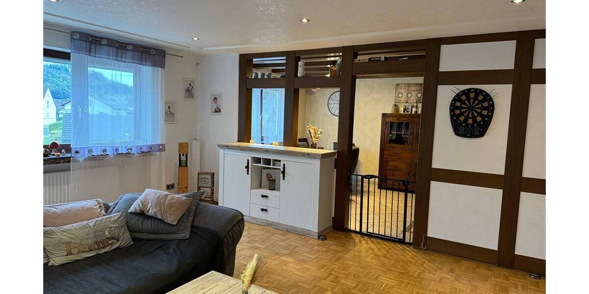 Mehrfamilienhaus, Wohnhaus Kirchhundem Oberhundem - 7 Zimmer, 200 m&sup2;, 259.000&euro; | Angebot:25734598