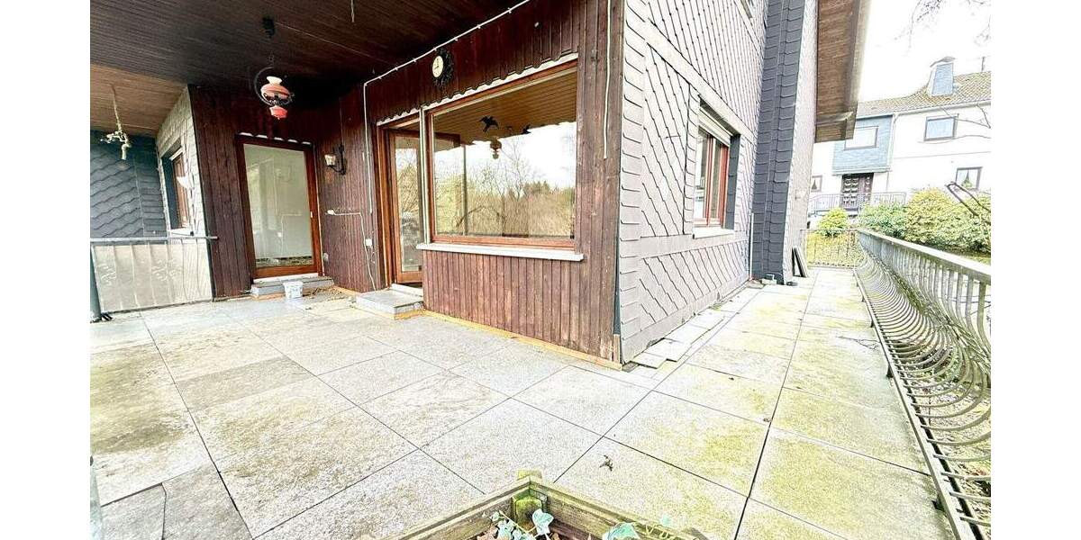 Einfamilienhaus Kirchen VG Freusburg - 6 Zimmer, 198 m&sup2;, 198.000&euro; | Angebot:25691930