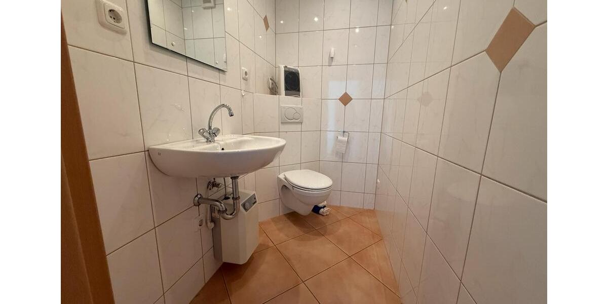 Erdgeschoßwohnung Wilnsdorf - 5 Zimmer, 125 m&sup2;, 1.200&euro; | Angebot:25366357