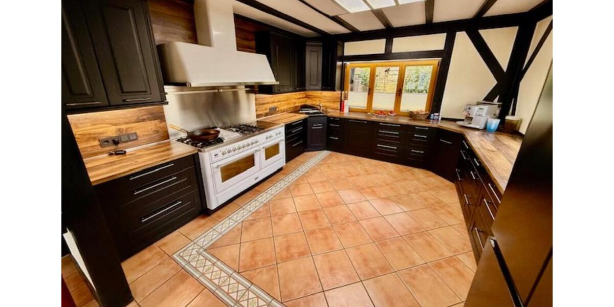 Einfamilienhaus Wissen - 10 Zimmer, 289 m&sup2;, 599.000&euro; | Angebot:25712086