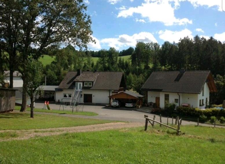 Dachgeschoßwohnung Siegen Kaan-Marienborn - 4 Zimmer, 100 m&sup2;, 880&euro; | Angebot:26613551