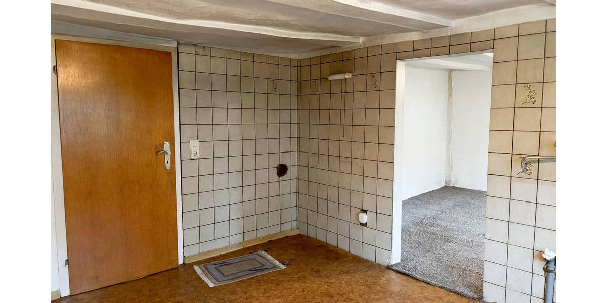 Einfamilienhaus Selbach - 1 Zimmer, 174 m&sup2;, 99.000&euro; | Angebot:25691803