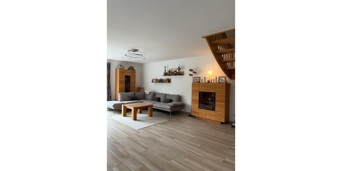 Doppelhaushälfte Kirchhundem - 2 Zimmer, 115 m&sup2;, 310.000&euro; | Angebot:23877141