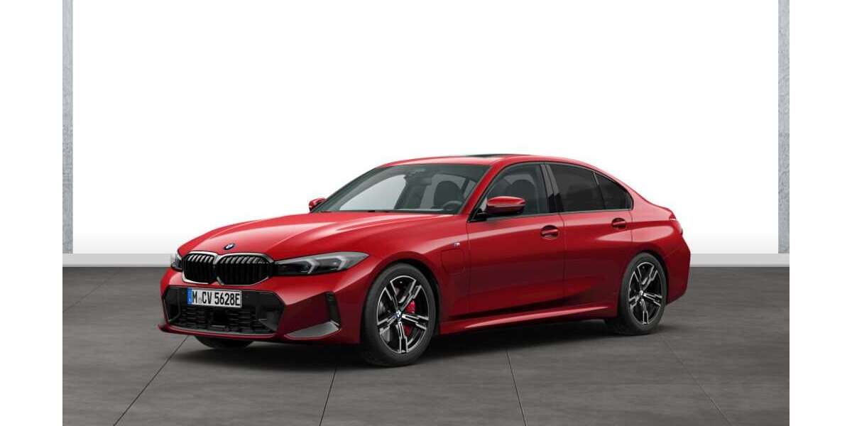 BMW 330 3.282 km 52.890 &euro; Dillenburg 35684