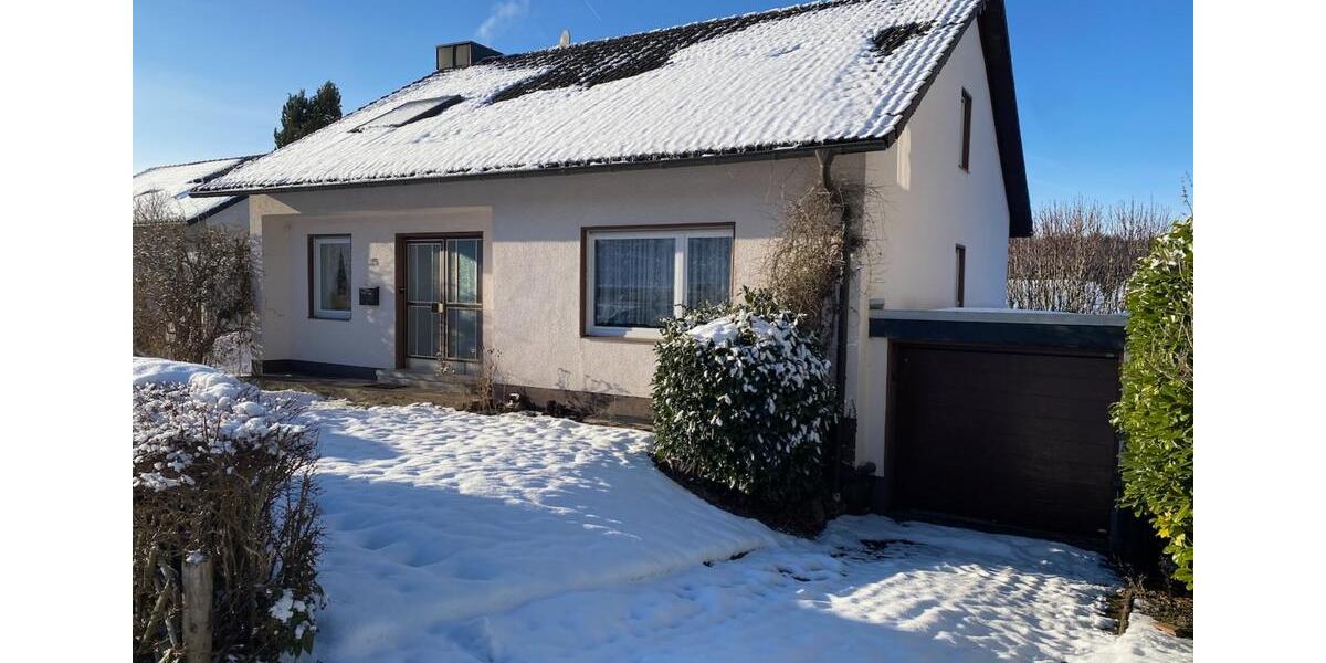 Einfamilienhaus Olpe - 7 Zimmer, 215 m&sup2;, 495.000&euro; | Angebot:25804105