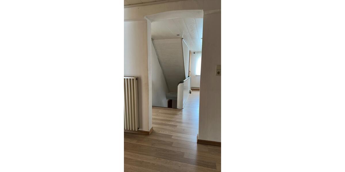 Einfamilienhaus Wilnsdorf - 6 Zimmer, 180 m&sup2;, 179.000&euro; | Angebot:26945219