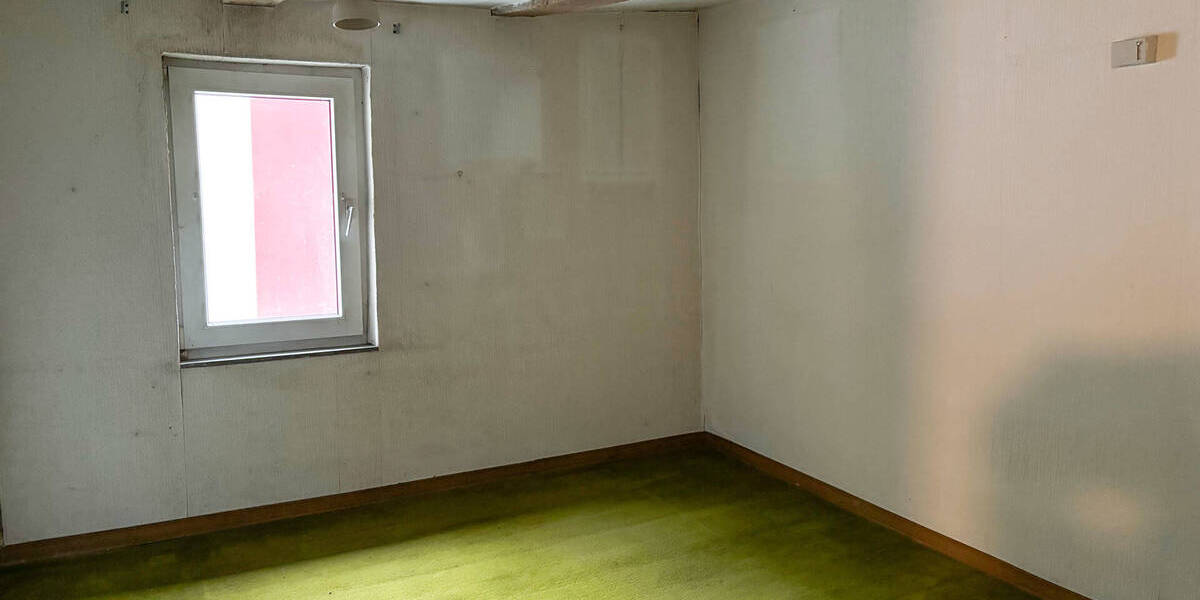 Einfamilienhaus Selbach - 1 Zimmer, 174 m&sup2;, 99.000&euro; | Angebot:25691803