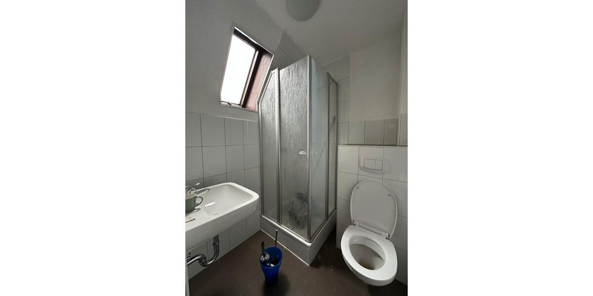 Dachgeschoßwohnung Siegen Dillnhütten - 2 Zimmer, 70 m&sup2;, 600&euro; | Angebot:26485677