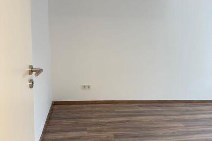Wohnung Siegen Kaan-Marienborn - 3 Zimmer, 70 m&sup2;, 700&euro; | Angebot:25292823