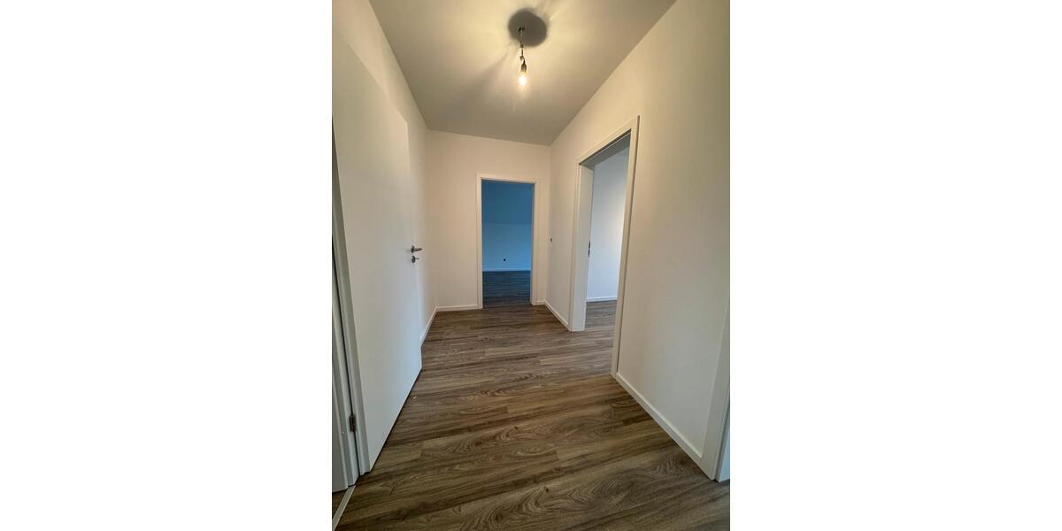 Etagenwohnung Siegen Dillnhütten - 4 Zimmer, 80 m&sup2;, 1.000&euro; | Angebot:26635278