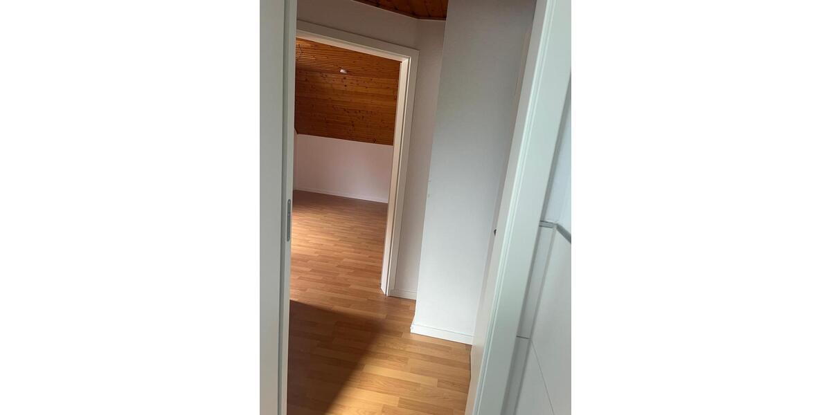 Etagenwohnung Siegen Kaan-Marienborn - 1 Zimmer, 22 m&sup2;, 410&euro; | Angebot:26456139