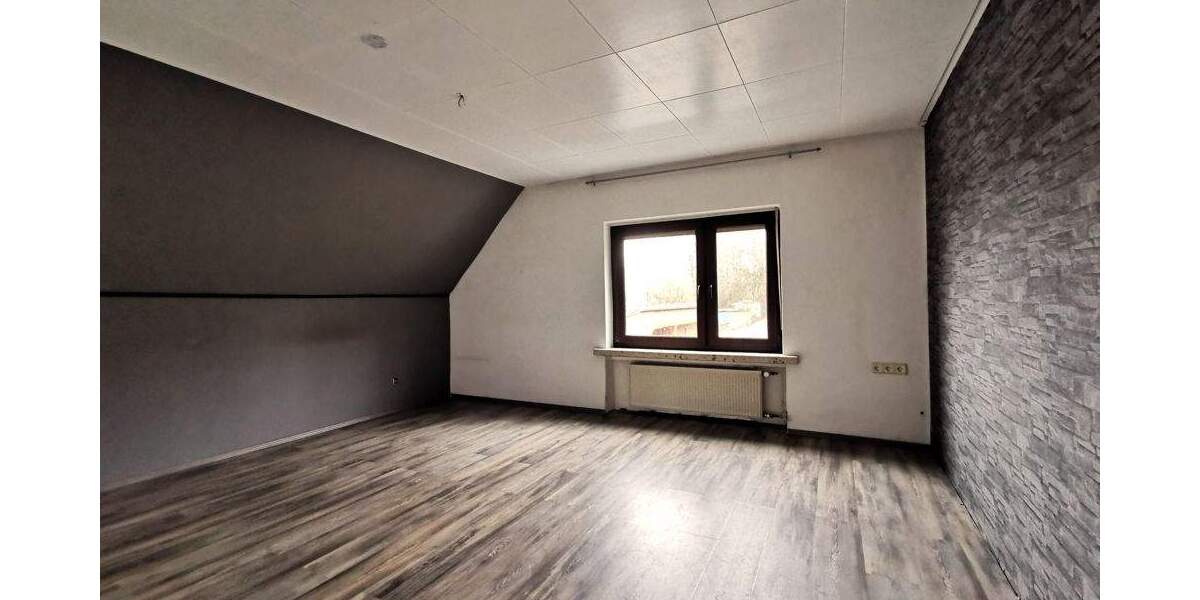 Einfamilienhaus Bretthausen - 6 Zimmer, 148 m&sup2;, 165.000&euro; | Angebot:25685057