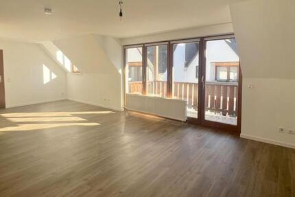 Wohnung Dillenburg - 3 Zimmer, 93 m&sup2;, 720&euro; | Angebot:24393740