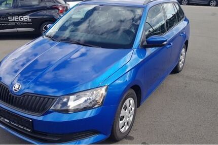 Skoda Fabia 77.000 km 9.990 &euro; Bruchertseifen 57539