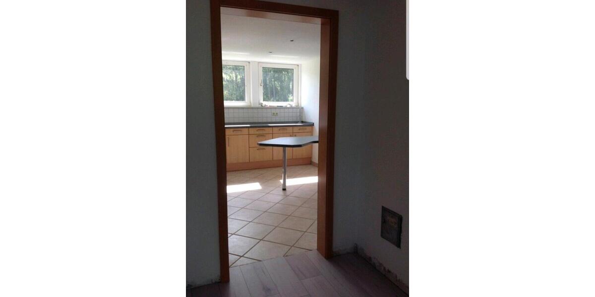 Dachgeschoßwohnung Siegen Kaan-Marienborn - 4 Zimmer, 100 m&sup2;, 880&euro; | Angebot:26613551