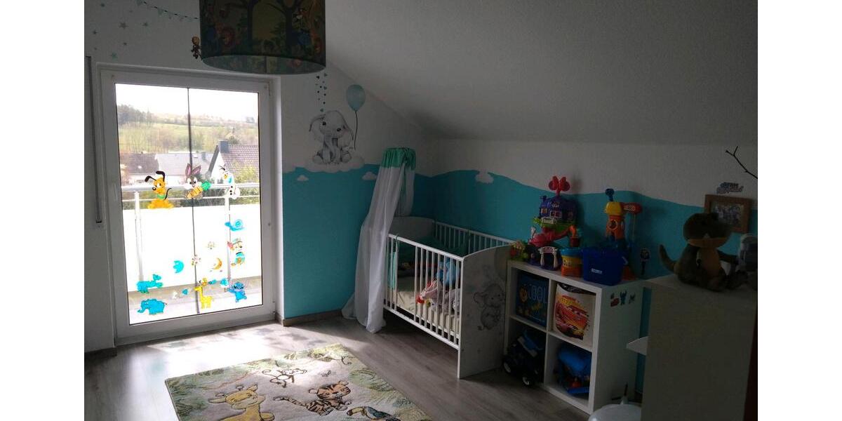 Reihenhaus Hachenburg - 4 Zimmer, 128 m&sup2;, 1.280&euro; | Angebot:26135760