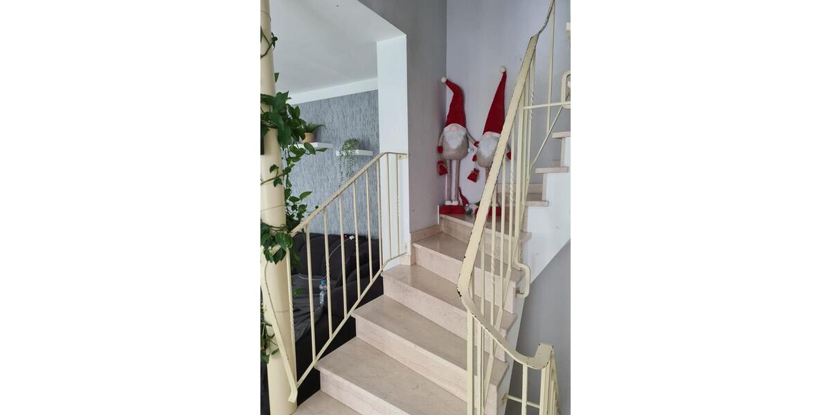 Doppelhaushälfte Reichshof - 5 Zimmer, 126 m&sup2;, 733&euro; | Angebot:26553660