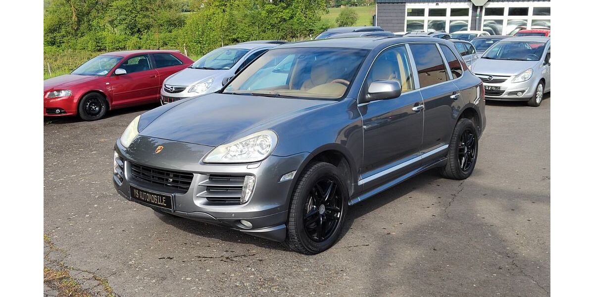 Porsche Cayenne 199.999 km 8.299 &euro; Willingen/Westerwald 56479
