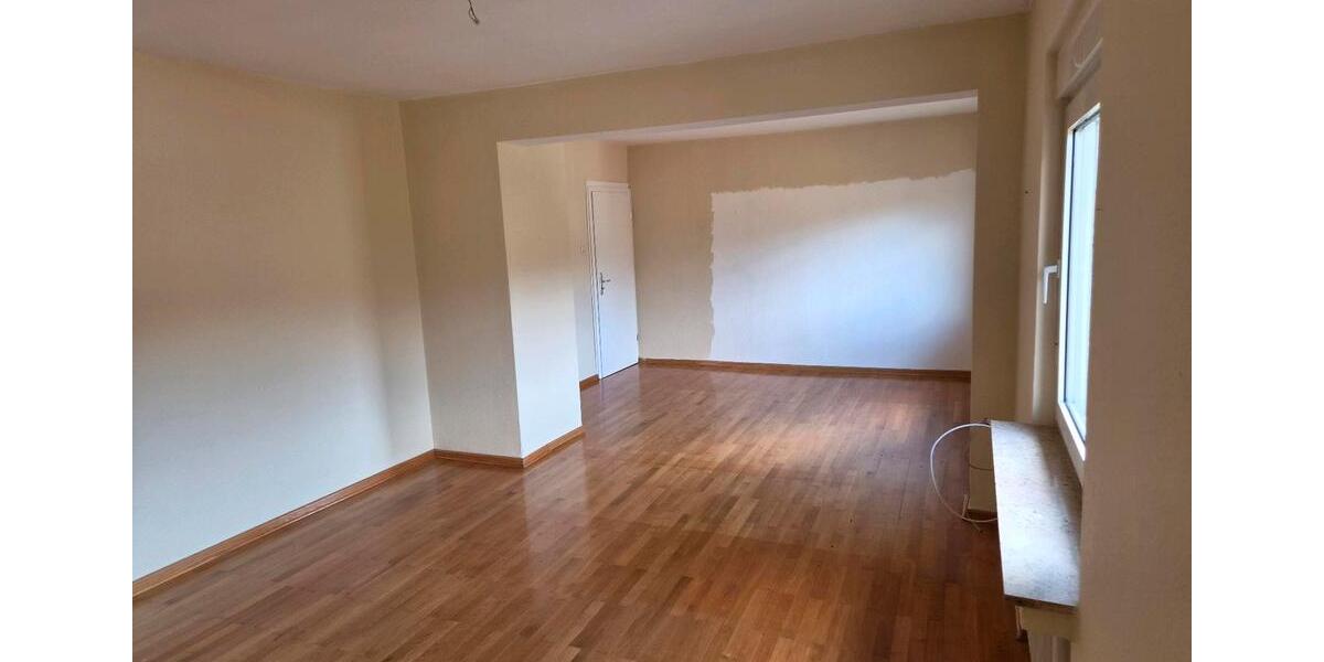 Erdgeschoßwohnung Siegen Dillnhütten - 5 Zimmer, 106 m&sup2;, 700&euro; | Angebot:26048054