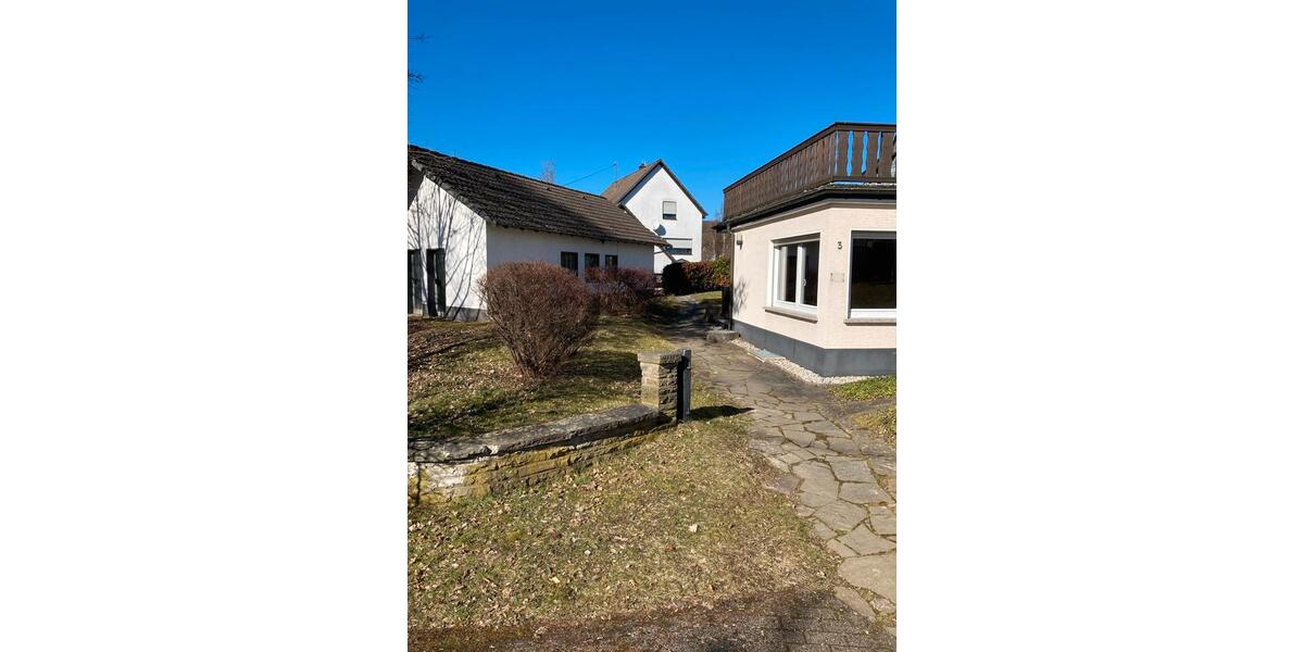 Doppelhaushälfte Kreuztal - 5 Zimmer, 160 m&sup2;, 1.350&euro; | Angebot:24987601