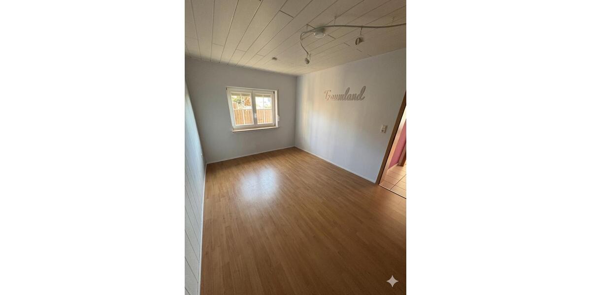 Terrassenwohnung Hamm (Sieg) - 2 Zimmer, 70 m&sup2;, 965&euro; | Angebot:26004356