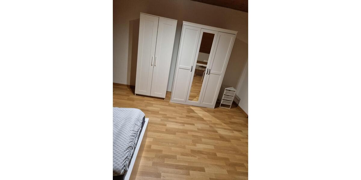 Dachgeschoßwohnung Siegen Dillnhütten - 4 Zimmer, 110 m&sup2;, 1.200&euro; | Angebot:26579691