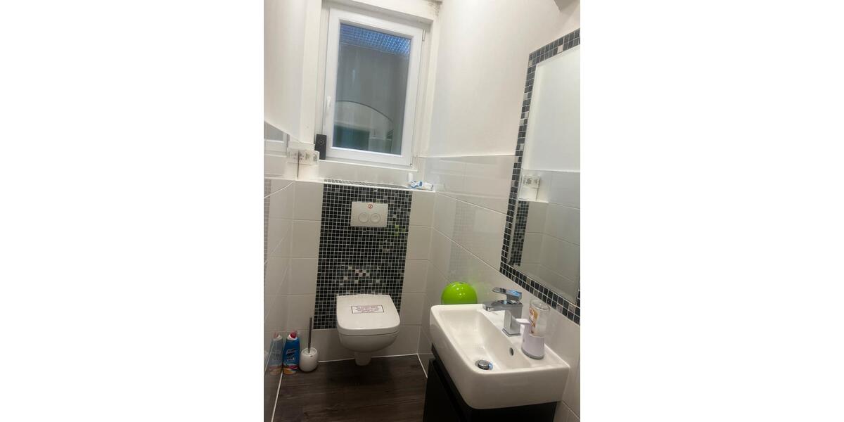 Erdgeschoßwohnung Dillenburg - 4 Zimmer, 130 m&sup2;, 269.000&euro; | Angebot:26357427
