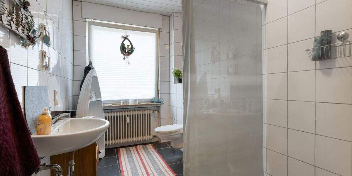 Mehrfamilienhaus, Wohnhaus Wissen - 9 Zimmer, 240 m&sup2;, 325.000&euro; | Angebot:25687008