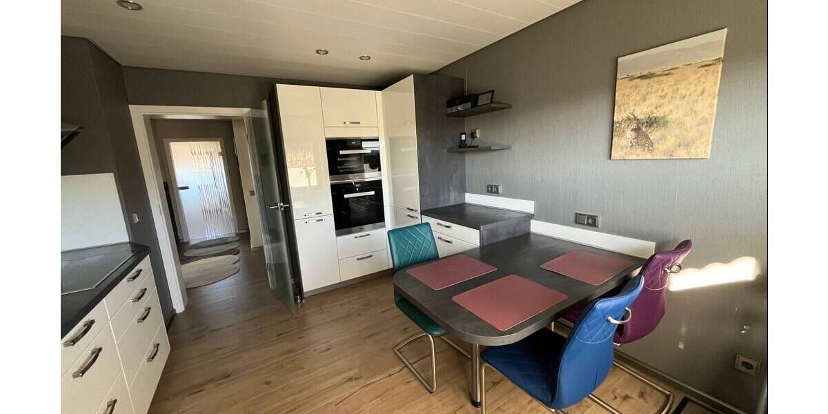 Einfamilienhaus Eschenburg Eibelshausen - 7 Zimmer, 225 m&sup2;, 435.000&euro; | Angebot:25667775