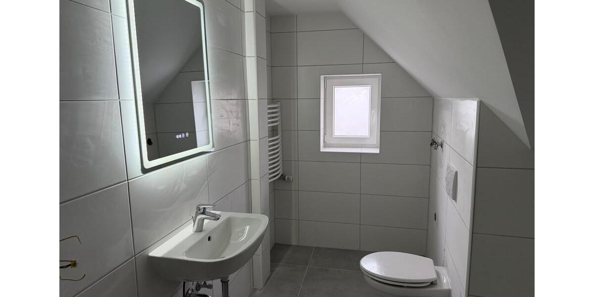 Etagenwohnung Hachenburg - 2 Zimmer, 125 m&sup2;, 1.100&euro; | Angebot:25999964