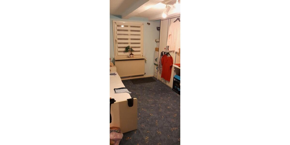 Etagenwohnung Waldbröl - 6 Zimmer, 160 m&sup2;, 1.450&euro; | Angebot:25937166