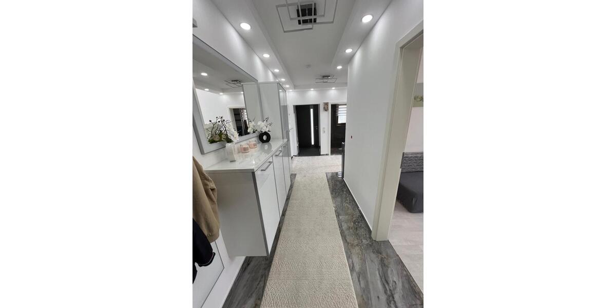 Einfamilienhaus Wissen - 7 Zimmer, 157 m&sup2;, 350.000&euro; | Angebot:25788027