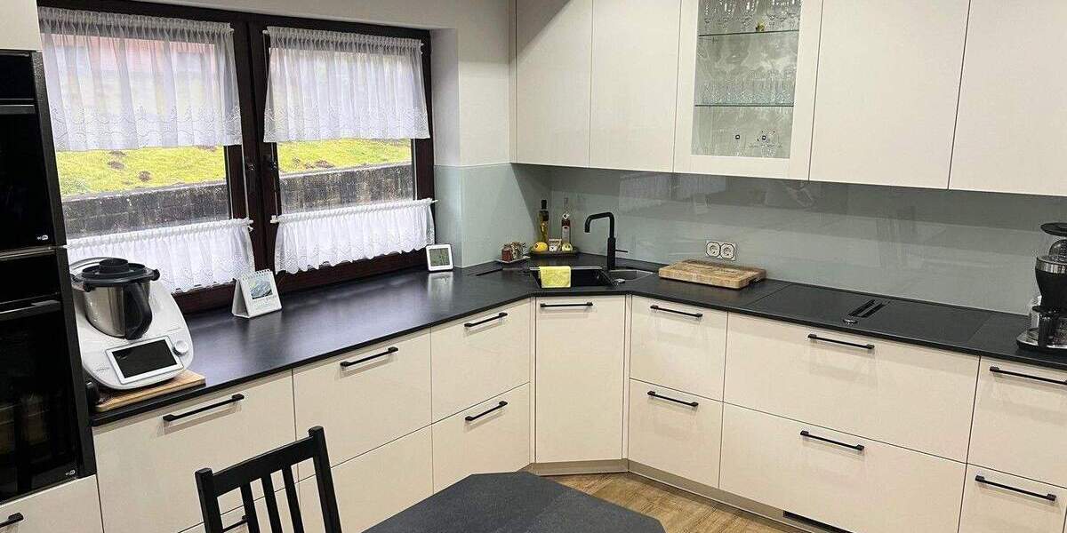 Einfamilienhaus Etzbach - 4 Zimmer, 140 m&sup2;, 420.000&euro; | Angebot:25797713