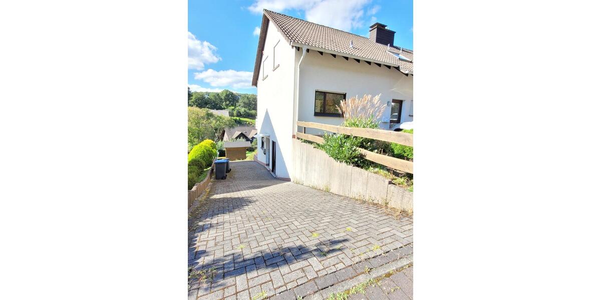 Doppelhaushälfte Siegen Kaan-Marienborn - 6 Zimmer, 147 m&sup2;, 495.000&euro; | Angebot:25944103