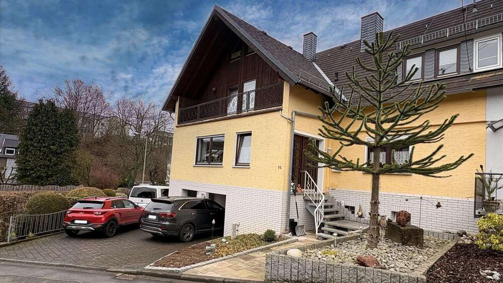 Einfamilienhaus Herdorf - 6 Zimmer, 168 m&sup2;, 249.000&euro; | Angebot:26753815
