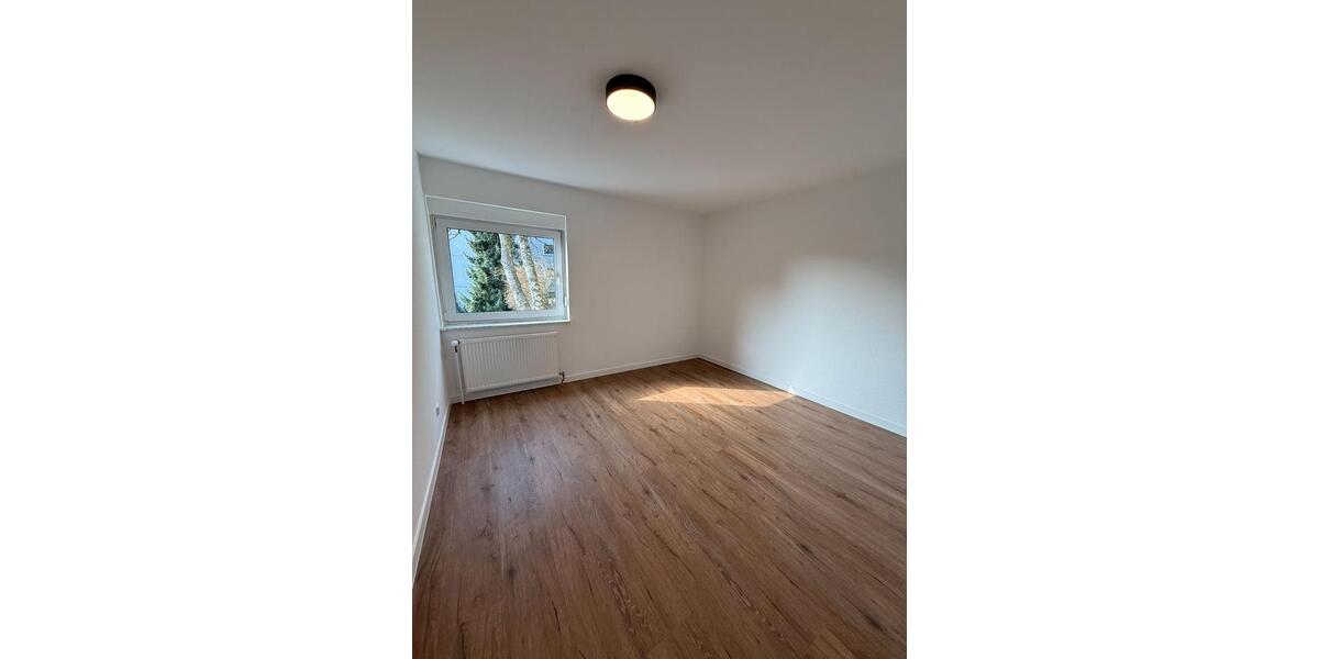 Etagenwohnung Siegen - 2.5 Zimmer, 72 m&sup2;, 750&euro; | Angebot:26032957