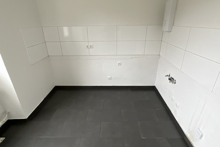 Wohnung Siegen Geisweid - 3 Zimmer, 74 m&sup2;, 329&euro; | Angebot:25915616