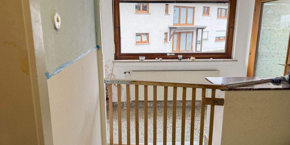 Bauernhaus, Landhaus Hachenburg VG - 7 Zimmer, 160 m&sup2;, 220.000&euro; | Angebot:25691949