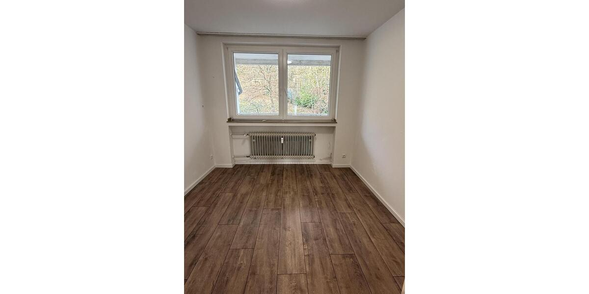Etagenwohnung Siegen Kaan-Marienborn - 3 Zimmer, 96 m&sup2;, 960&euro; | Angebot:25884328