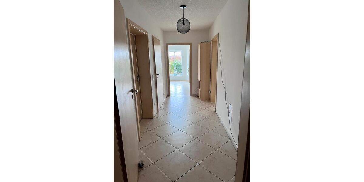 Erdgeschoßwohnung Wenden - 2 Zimmer, 93 m&sup2;, 800&euro; | Angebot:25972342