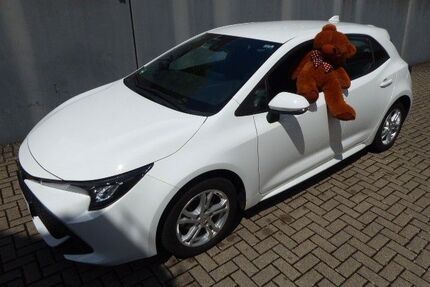 Toyota Corolla 8.765 km 16.903 &euro; Kreuztal-Krombach 57223