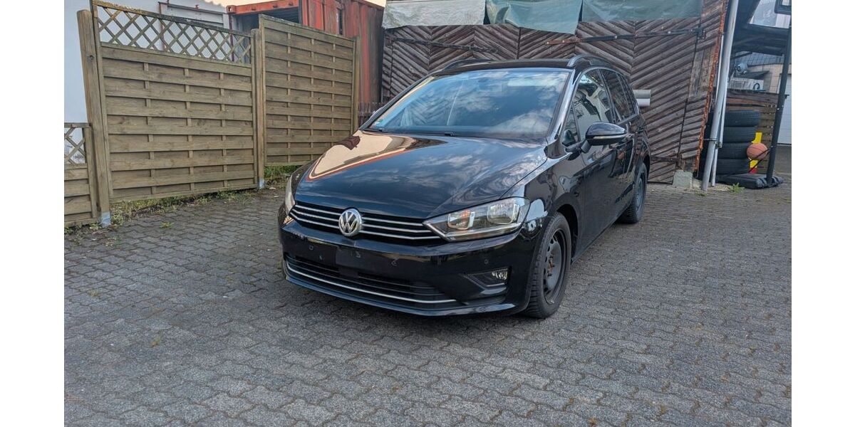 VW Golf Sportsvan 85.000 km 12.000 &euro; Hattert 57644