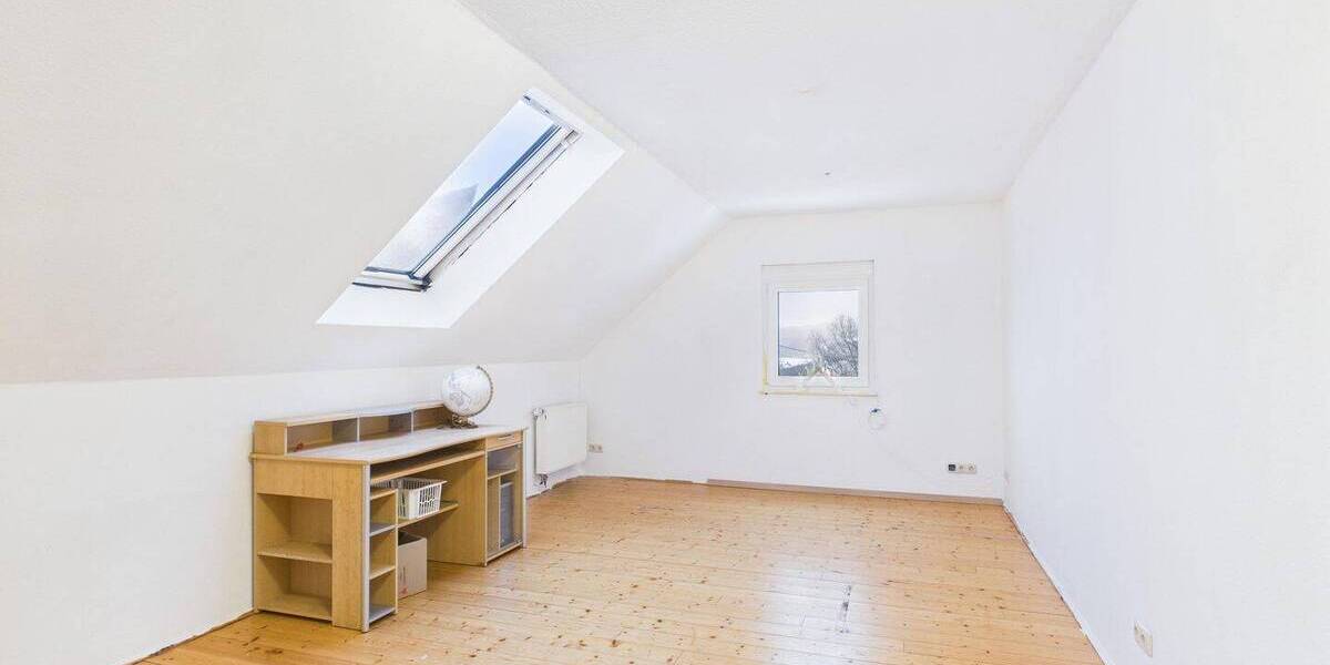 Einfamilienhaus Molzhain - 5 Zimmer, 222 m&sup2;, 224.000&euro; | Angebot:25687122