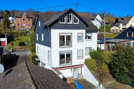 Haus Kreuztal - 6 Zimmer, 146 m&sup2;, 289.000&euro; | Angebot:25510663