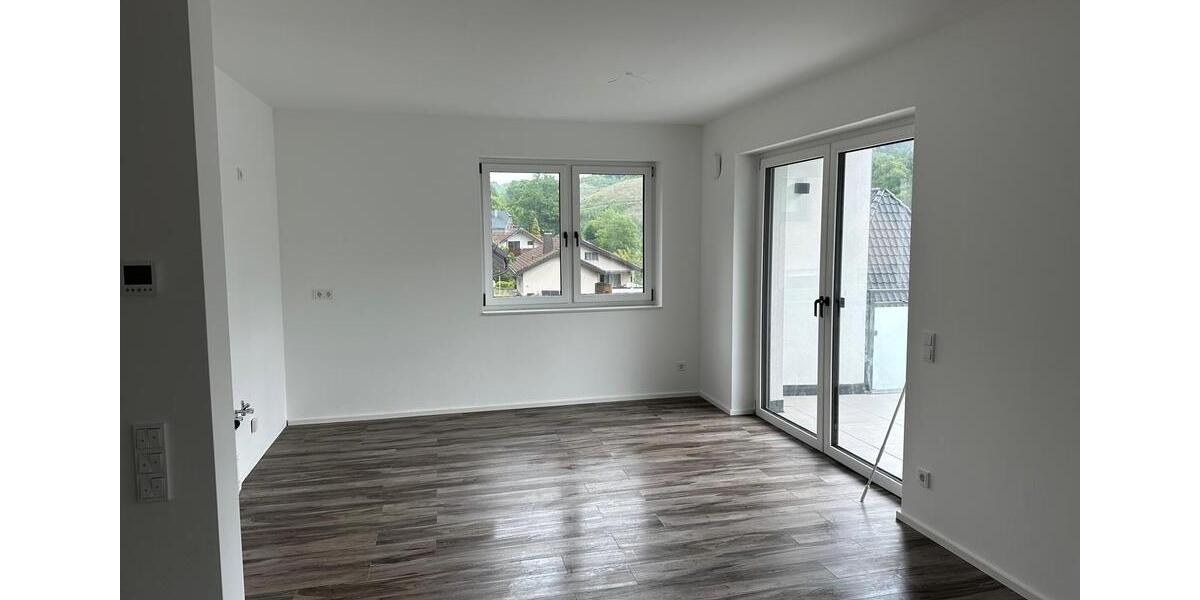 Etagenwohnung Lennestadt - 3 Zimmer, 85 m&sup2;, 935&euro; | Angebot:25718282