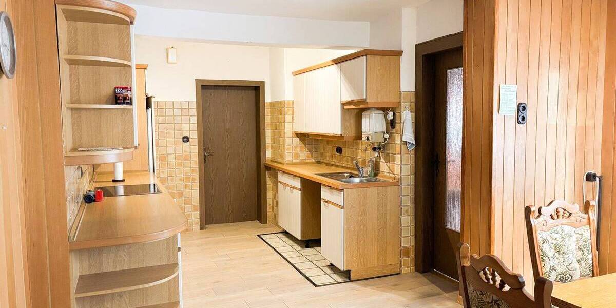 Mehrfamilienhaus, Wohnhaus Hamm/Sieg Sieg - 6 Zimmer, 214 m&sup2;, 129.000&euro; | Angebot:25691824