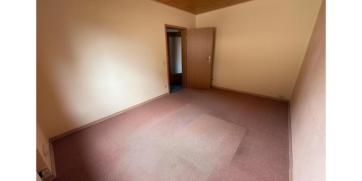 Etagenwohnung Netphen - 3 Zimmer, 90 m&sup2;, 230.000&euro; | Angebot:26493613