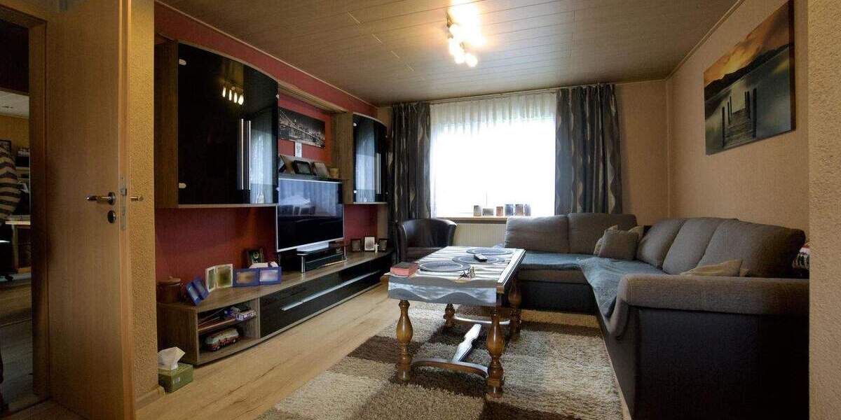 Doppelhaushälfte Erndtebrück - 4 Zimmer, 110 m&sup2;, 179.000&euro; | Angebot:25686200