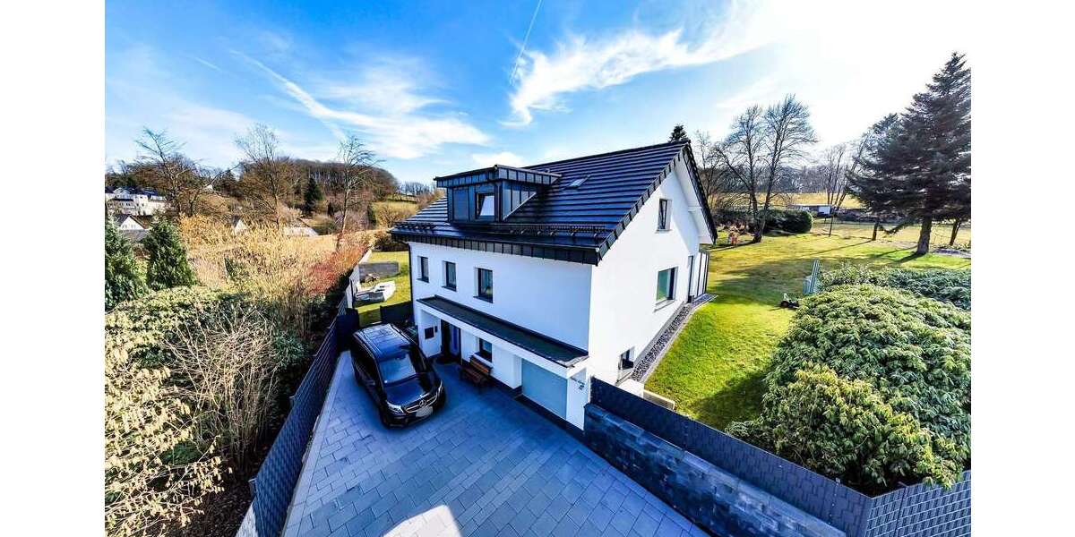 Einfamilienhaus Waldbröl - 6 Zimmer, 235 m&sup2;, 559.000&euro; | Angebot:25301776